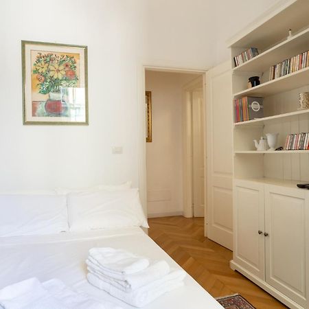 Appartement Domus Alba Mantua à Rome Extérieur photo